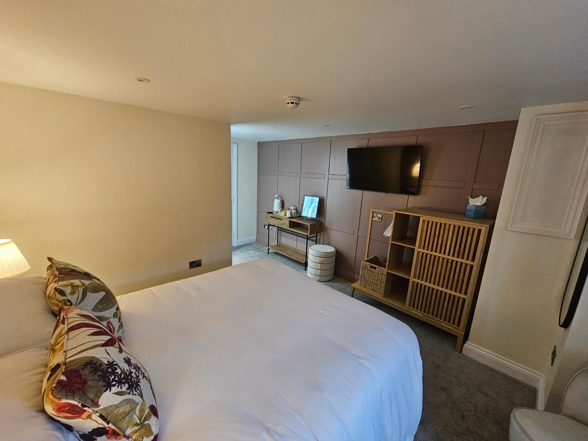 Hotel St George's 3*